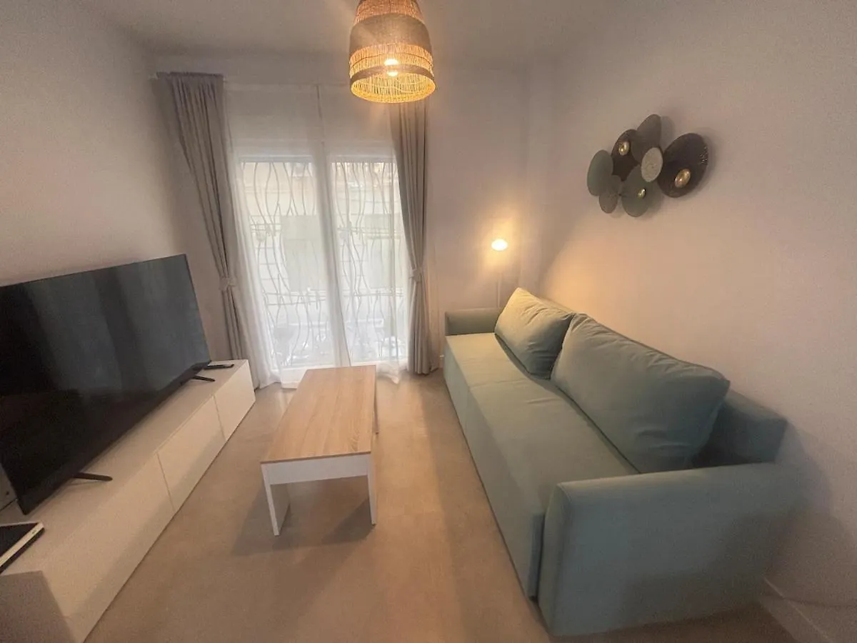 Nuevo! En El Centro! 1M Metro, Zambrano Y Con Parking Apartment Malaga Spain