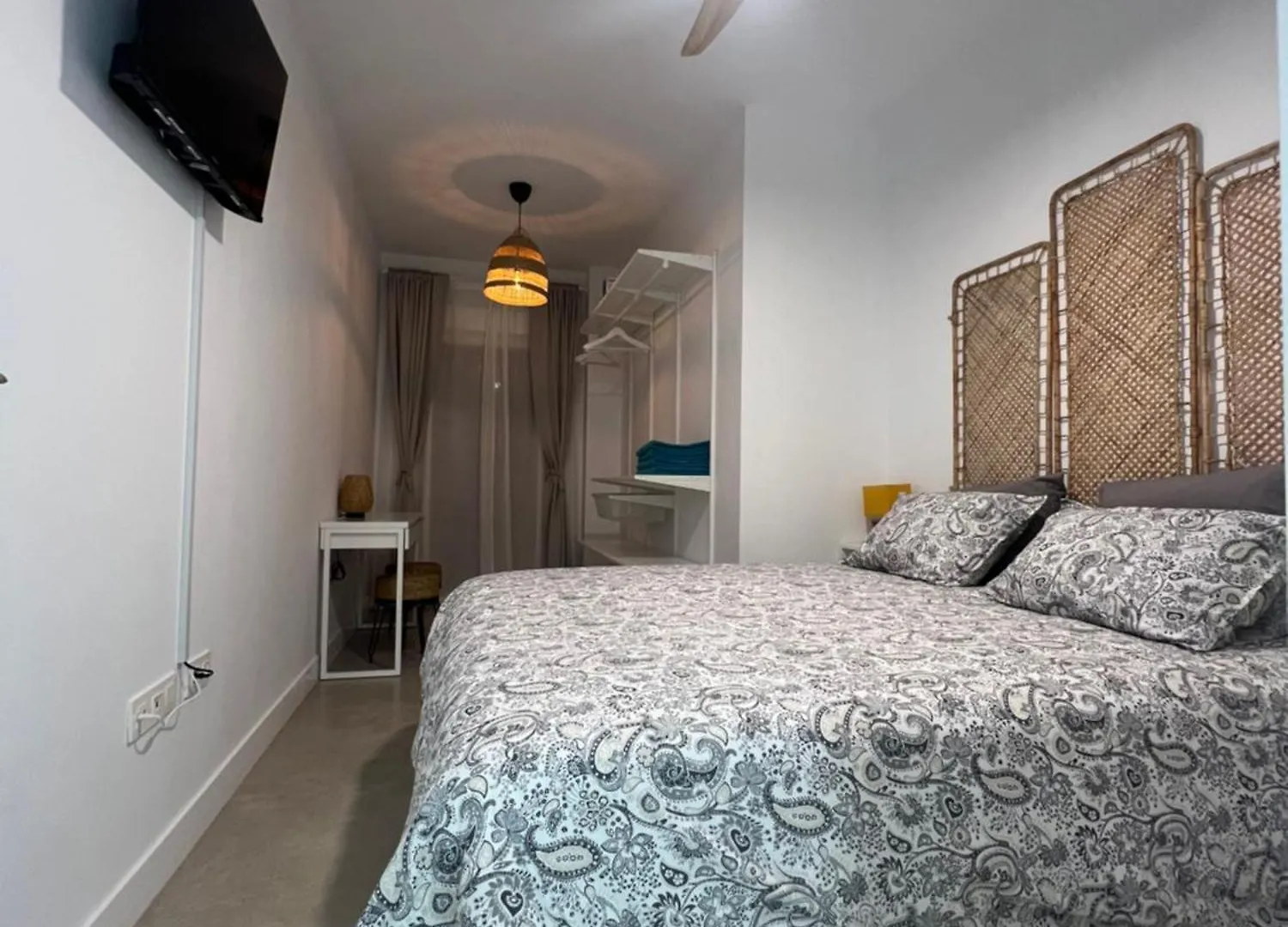Nuevo! En El Centro! 1M Metro, Zambrano Y Con Parking Apartment Malaga