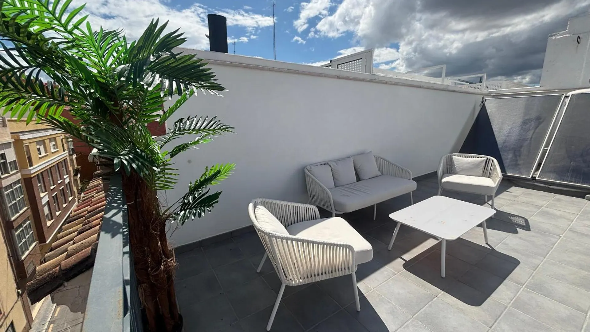 Nuevo! En El Centro! 1M Metro, Zambrano Y Con Parking Apartment Malaga