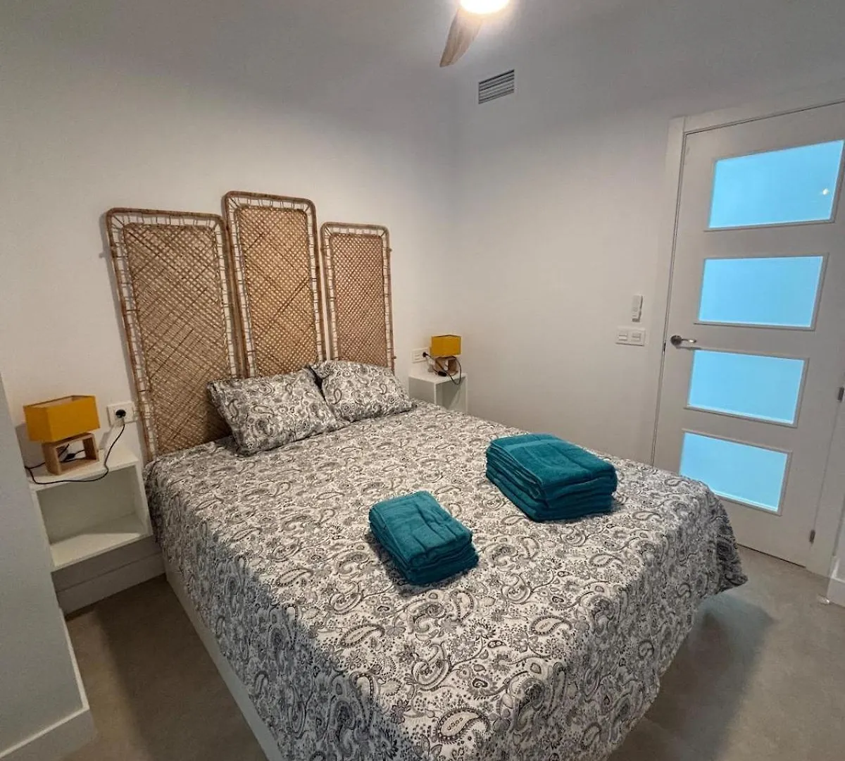 Nuevo! En El Centro! 1M Metro, Zambrano Y Con Parking Apartment Malaga