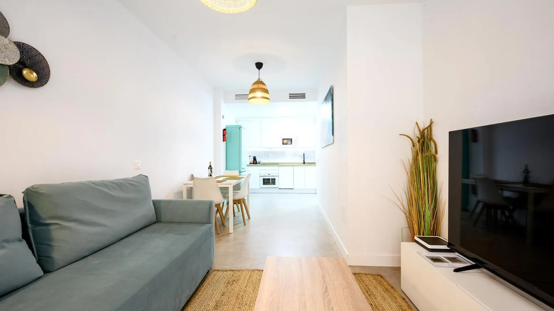 Nuevo! En El Centro! 1M Metro, Zambrano Y Con Parking Apartment Malaga